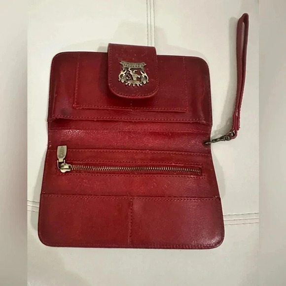 Pratesi Firenze Italian Leather Women\'s Clutch
Wristlet Walker Red